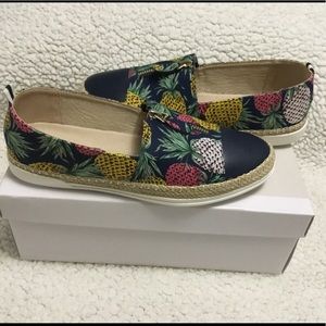 Anne Klein Floral Espadrilles NEW IN BOX 7,5